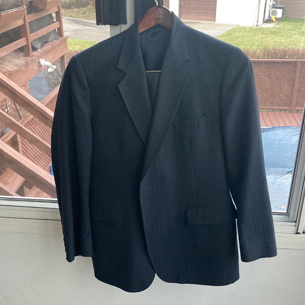 Men’s single breasted suit